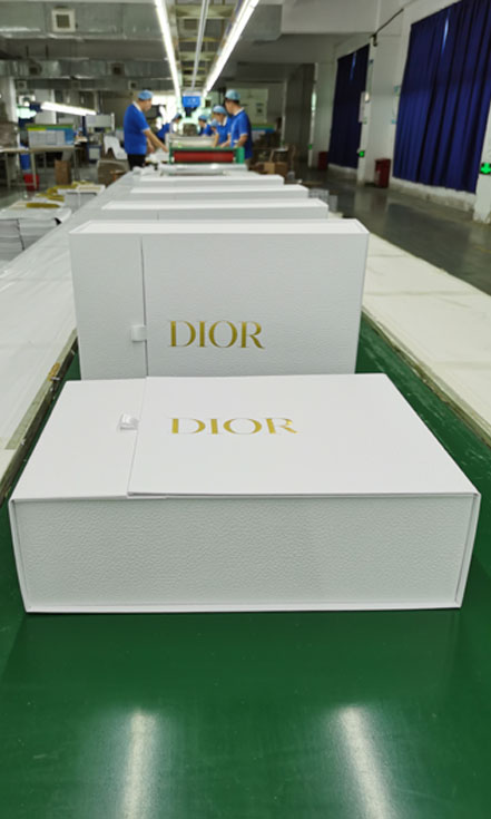 Luxury bespoke packaging for DIOR