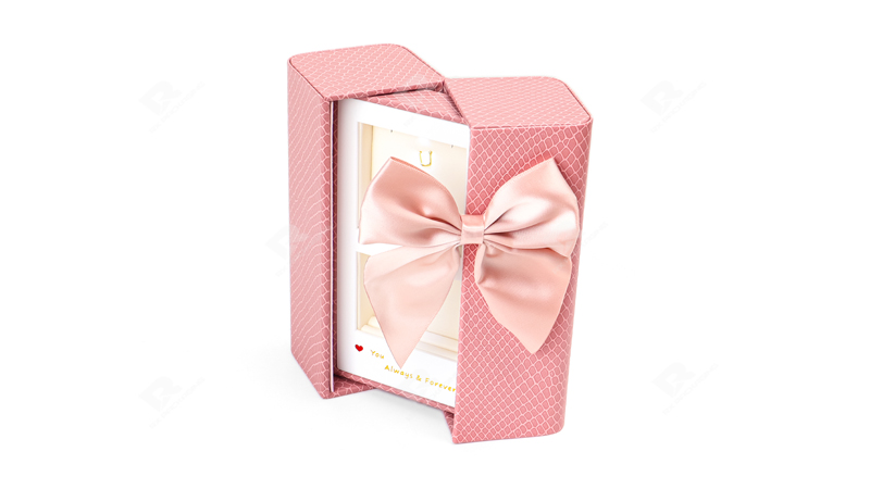 Custom Jewelry Packaging Boxes – Elegant, High-Quality, and Tailored to Your Brand