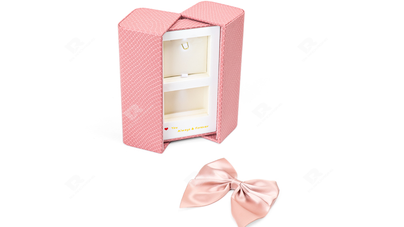 Custom Jewelry Packaging Boxes – Elegant, High-Quality, and Tailored to Your Brand