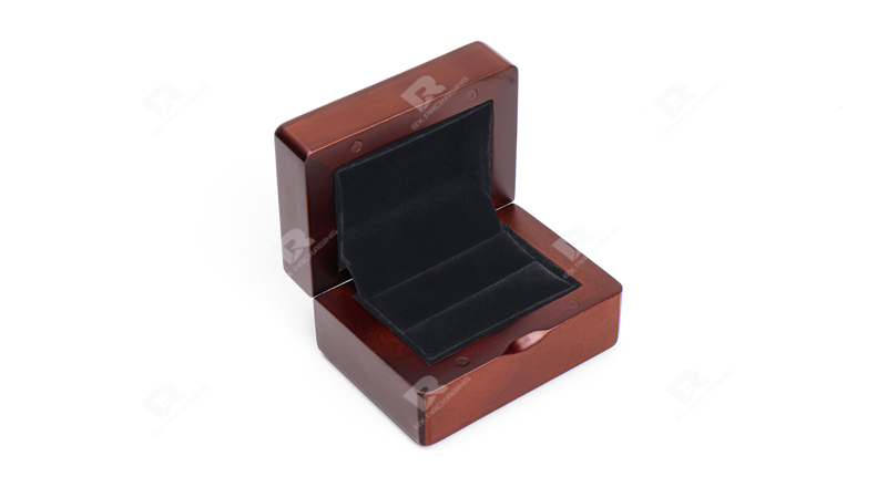 Custom Jewelry Packaging Box Design: Elegance and Craftsmanship by RX Packaging
