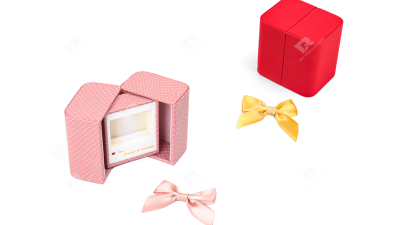 Custom Jewelry Packaging Boxes: A Blend of Elegance and Protection