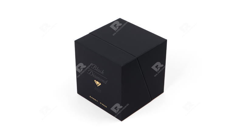 Luxury Gift Packaging Box for VIP Members by RX Packaging