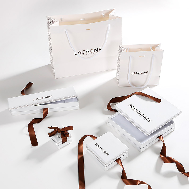 Luxury jewelry packaging