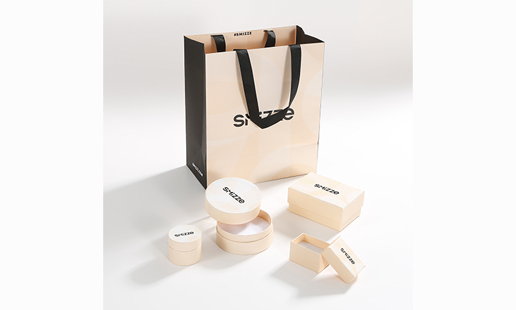 What is the difference between plain paper and special paper for packaging box customization?