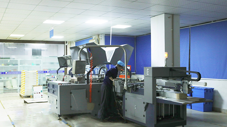 Collapsible box wrapping machine's working principle