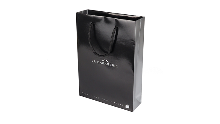 RX Packaging’s innovative design and high-quality manufacturing of French brand gift bags