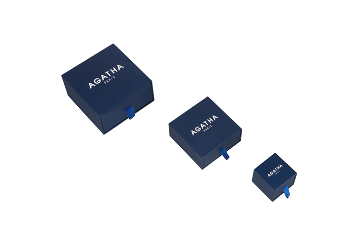 Ink blue jewelry gift box collection designed by RX Packaging for AGATHA Paris