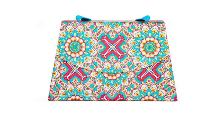 Elegant and Functional Cosmetic Packaging Box by RX Packaging