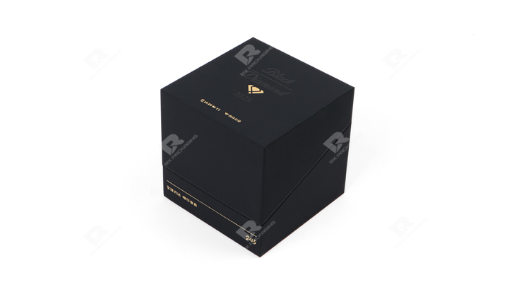 Luxury Gift Packaging Box for VIP Members by RX Packaging